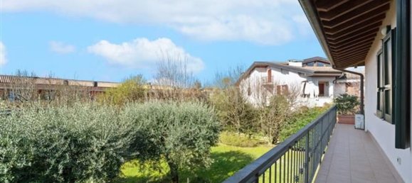 3غرفة شقة في Moniga del Garda, Italy رقم 5467 16