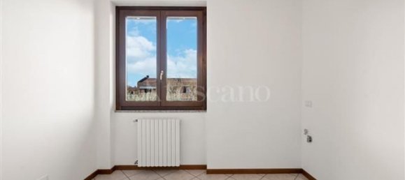 3غرفة شقة في Moniga del Garda, Italy رقم 5467 14