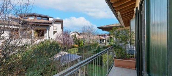 3غرفة شقة في Moniga del Garda, Italy رقم 5467 17