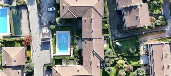 3غرفة شقة في Moniga del Garda, Italy رقم 5467 21