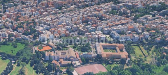 Imóvel comercial de 1 divisão em Rome, Italy N.º 301554 2