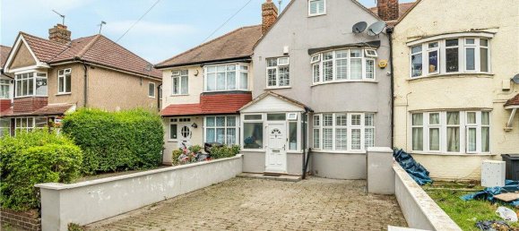 4 bedrooms House in Isleworth, United Kingdom No. 8489 15