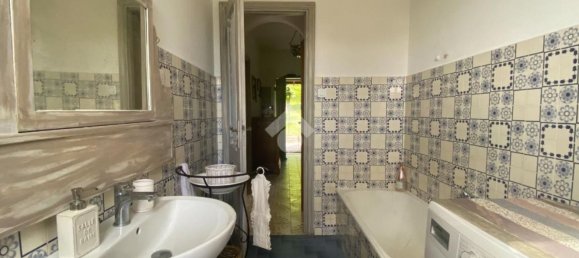 4-Zimmer Wohnung in Casella, Italy, Nr. 261382 17