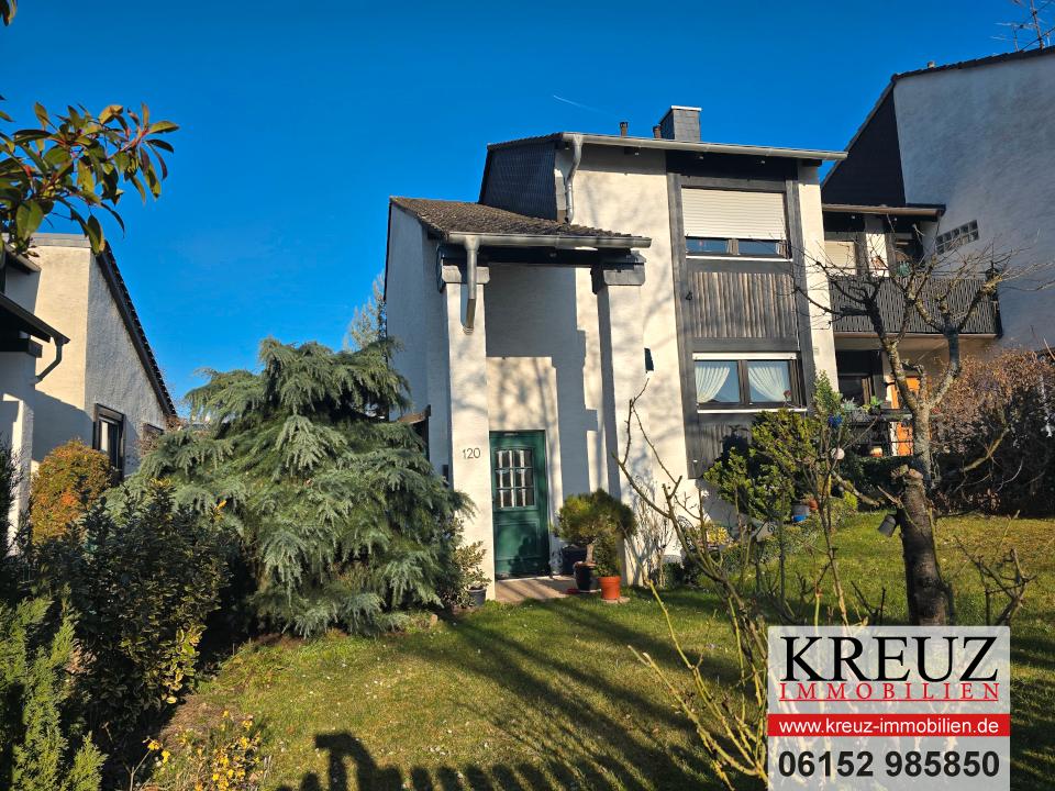 3 bedrooms Townhouse in Hesse, Germany No. 150531