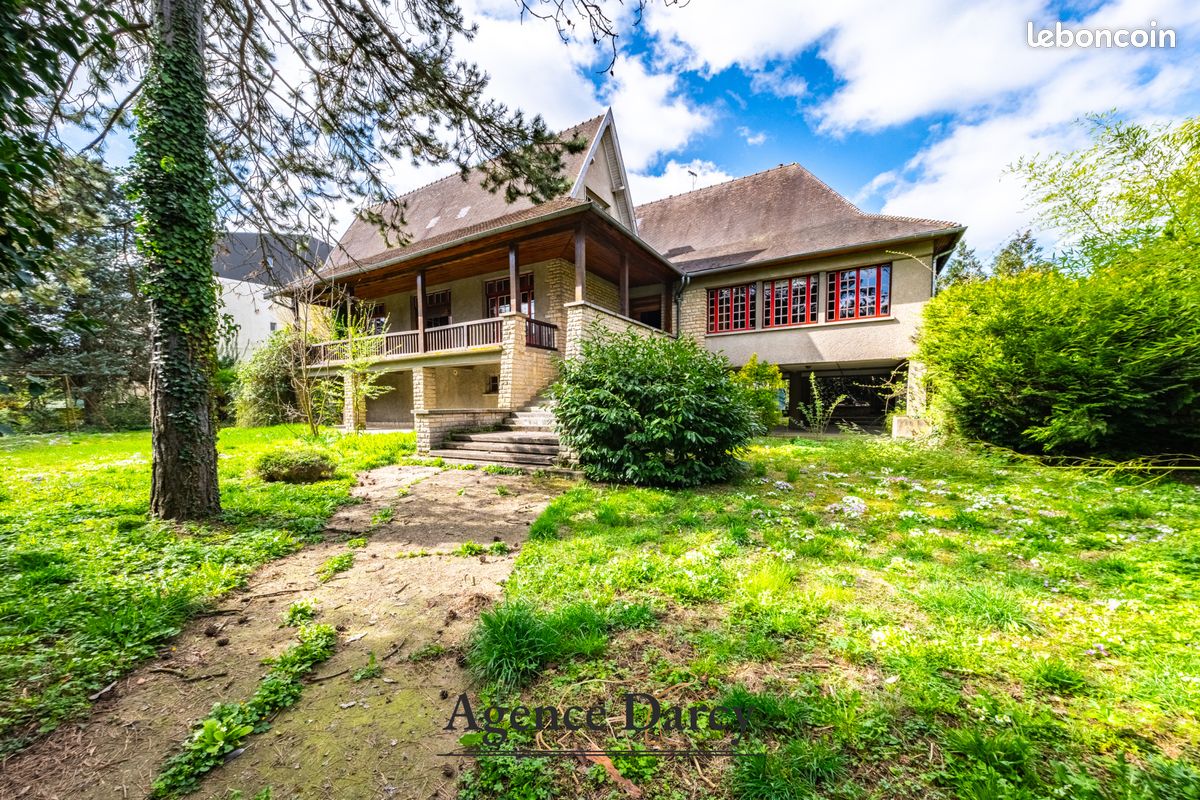 9 chambres Villa à Dijon, France No. 199902