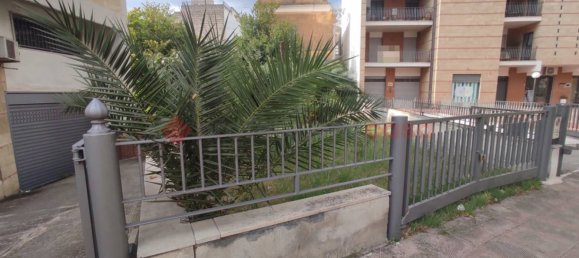 450m² Land in Grottaglie, Italy No. 329290 3