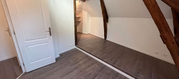 2 Schlafzimmer Haus in Pithiviers, France, Nr. 327676 3