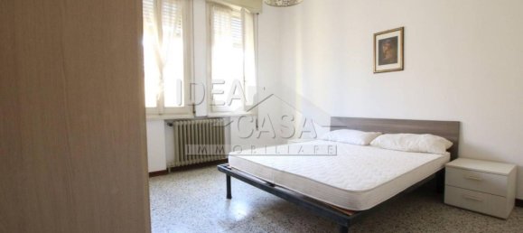 4 rooms Apartment in Mirandola, Italy No. 35665 9