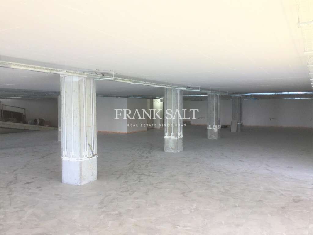 Bureau à Saint Julian's, Malta 502m² No. 12149