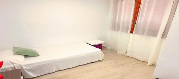 Квартира с 3 спальнями в Бенидорм, Испания № 190311 18