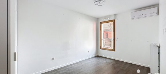 Apartamento de 3 dormitorios en Asnieres-sur-Seine, France No. 348092 10