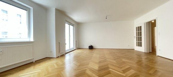 5 rooms Apartment in Wieden, Austria No. 151537 2