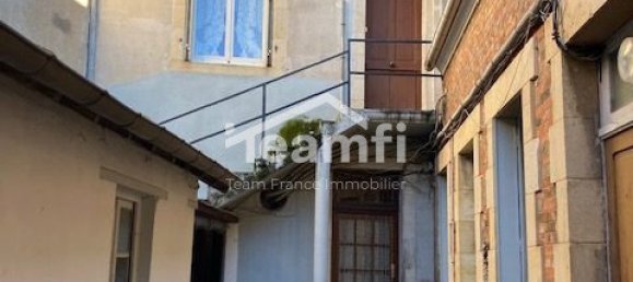 1-salle Bâtiment à Saint-Amand-Montrond, France No. 49645 3