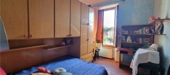 4 rooms Apartment in Florence, Italy No. 33933 18