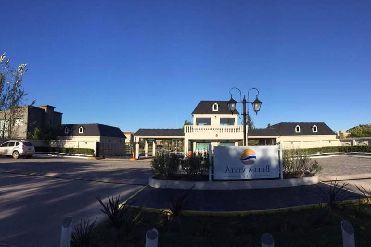  Land in San Miguel, Argentina No. 38823