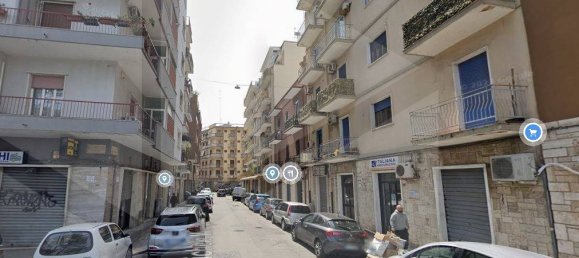 Imóvel comercial de 1 divisão em Bari, Italy N.º 33912 2