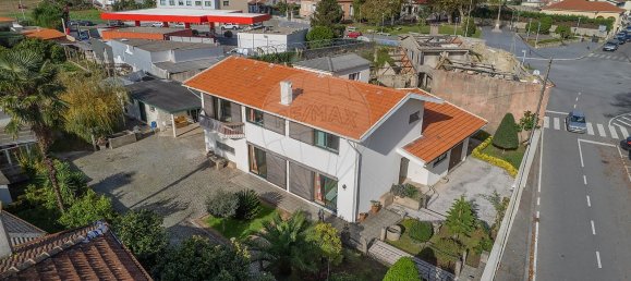 4 Schlafzimmer Haus in Maia, Portugal, Nr. 21788 9