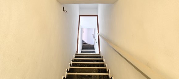 Propiedad comercial de 3 dormitorios en Marbella, Spain No. 9974 8