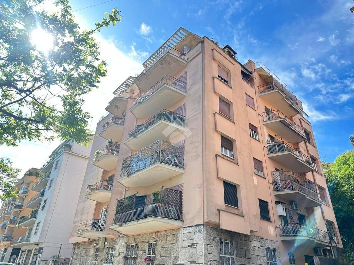 2 bedrooms Apartment in Rome, Italy No. 273514