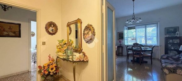 2 bedrooms Apartment in Rome, Italy No. 273514 10