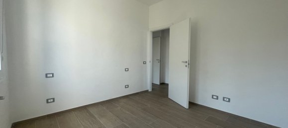 4 rooms Apartment in Reggio Emilia, Italy No. 289743 13