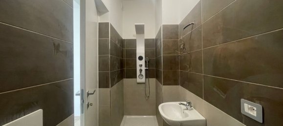 4 rooms Apartment in Reggio Emilia, Italy No. 289743 21