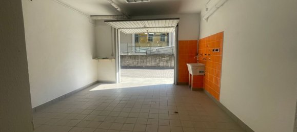 4 rooms Apartment in Reggio Emilia, Italy No. 289743 3