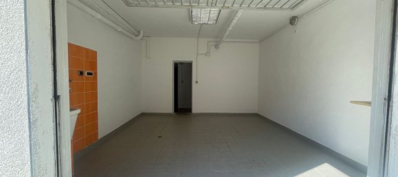 4 rooms Apartment in Reggio Emilia, Italy No. 289743 2