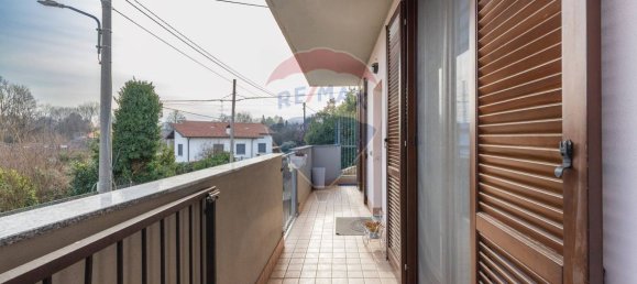 3 rooms Apartment in Casorate Sempione, Italy No. 207896 20