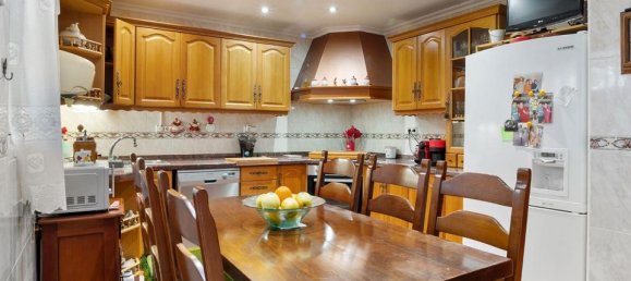 5 bedrooms House in La Regia, Spain No. 176074 4