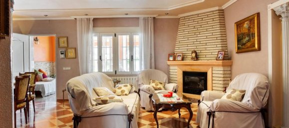 5 bedrooms House in La Regia, Spain No. 176074 2