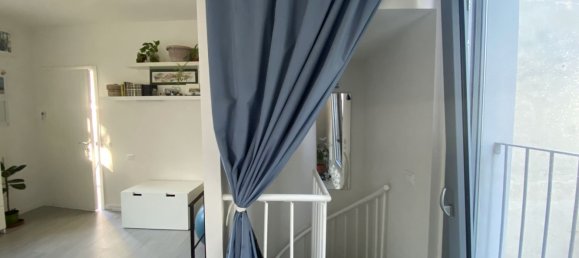 Дуплекс с 2 комнатами в Сан Мартино Сиккомарио, Италия № 233450 13