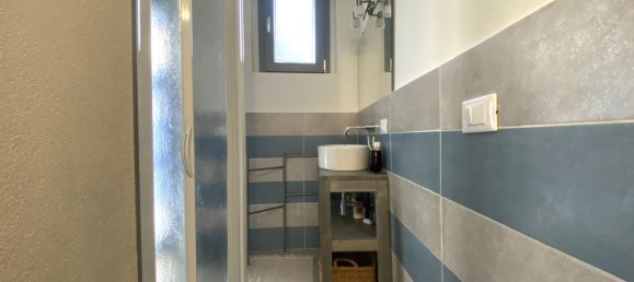 Дуплекс с 2 комнатами в Сан Мартино Сиккомарио, Италия № 233450 9