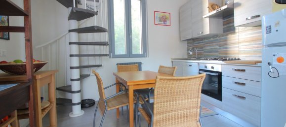 Дуплекс с 2 комнатами в Сан Мартино Сиккомарио, Италия № 233450 2