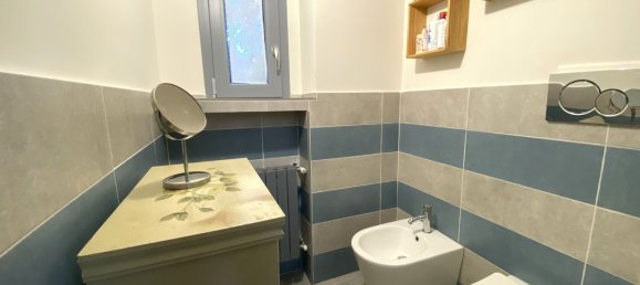 Дуплекс с 2 комнатами в Сан Мартино Сиккомарио, Италия № 233450 10