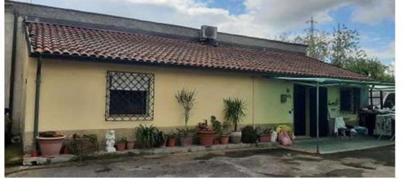 2 rooms Apartment in Prato, Italy No. 192580 2