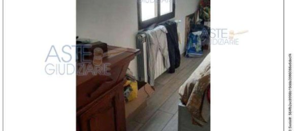 2 rooms Apartment in Prato, Italy No. 192580 10