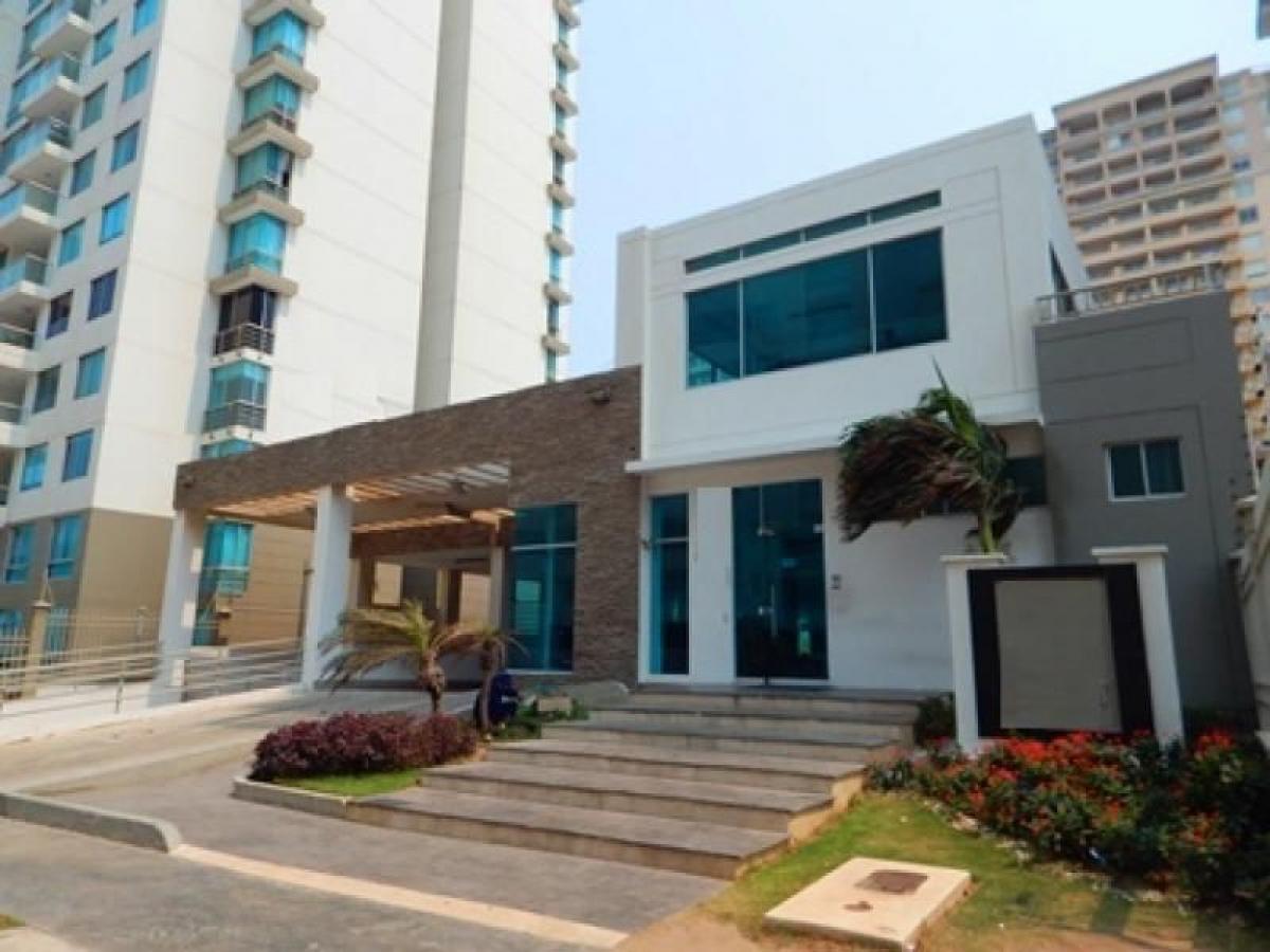 Casa de 3 dormitorios en Atlántico, Colombia No. 1957