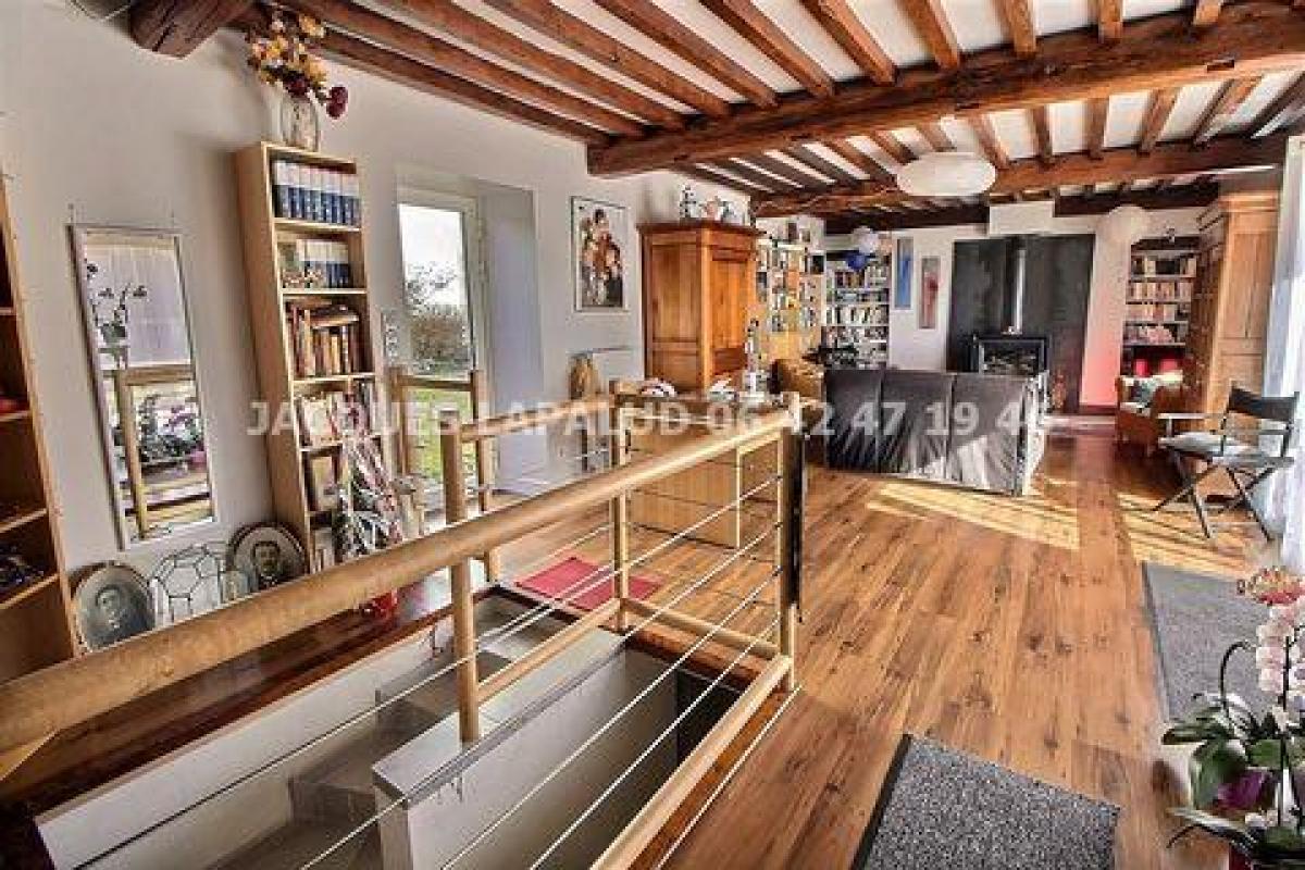 4 bedrooms House in Thizy, France No. 30935