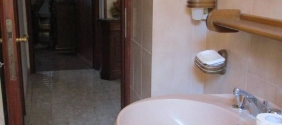 11 rooms House in Capannori, Italy No. 174970 24