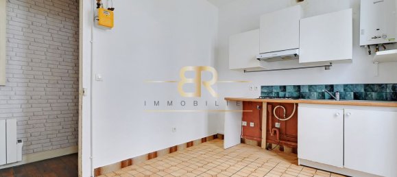 2 bedrooms Office in Paris, France No. 165481 10