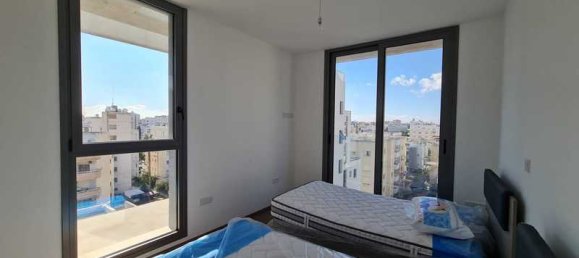 3 bedrooms Apartment in Limassol, Cyprus No. 10927 2