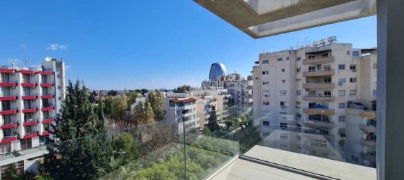 3 bedrooms Apartment in Limassol, Cyprus No. 10927 6