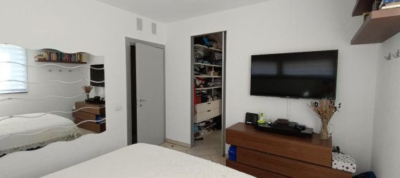 4-salle Appartement à Cremona, Italy No. 313858 15