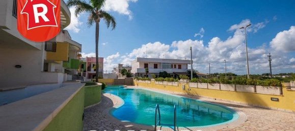 2 bedrooms Villa in Melendugno, Italy No. 137955 3