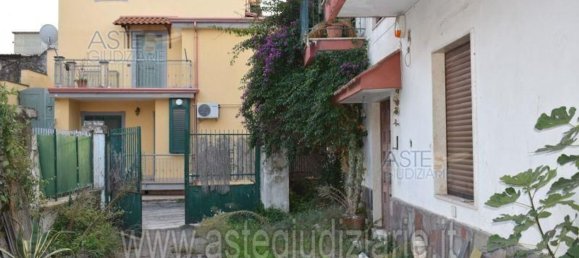 43 bedrooms House in Somma Vesuviana, Italy No. 341567 2