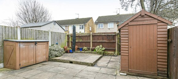 3 bedrooms Commercial property in Surrey, United Kingdom No. 8575 18