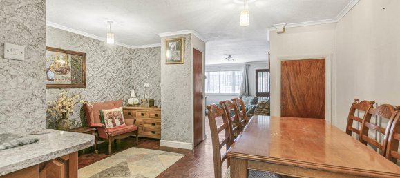 3 bedrooms Commercial property in Surrey, United Kingdom No. 8575 21