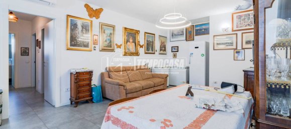 2 bedrooms Apartment in Caronno Pertusella, Italy No. 280695 9