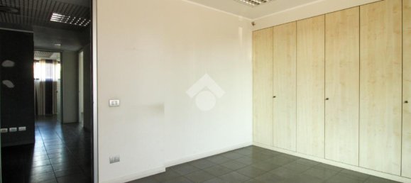 5 rooms Commercial property in Verdello, Italy No. 282211 13